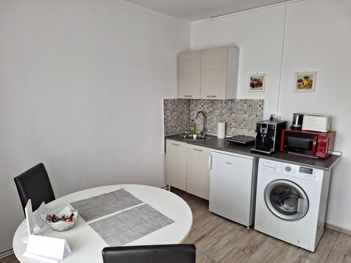 Apartment Farmec *